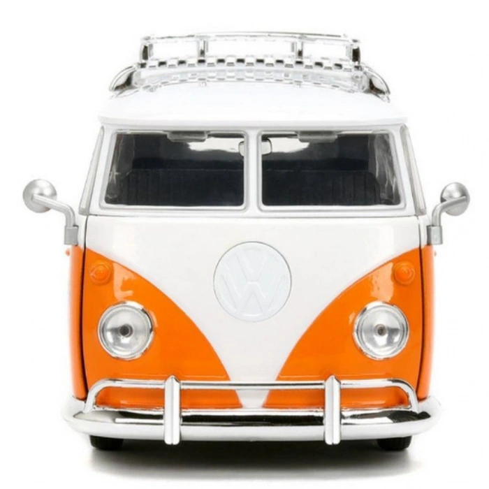 Figürü ve 1961 Volkswagen T1 Model Araç