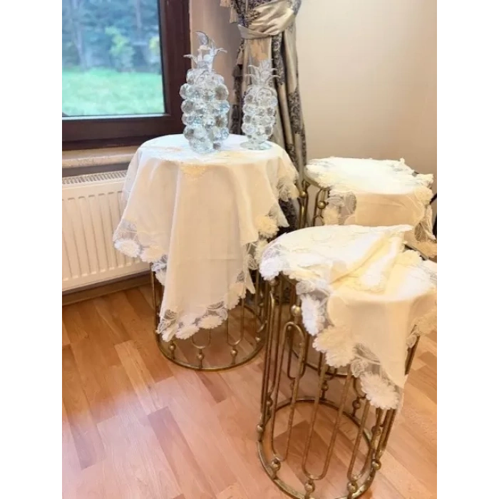 Flowers Model Krem 5 Parça Keten Dantelli Masa Örtüsü Runner Seti