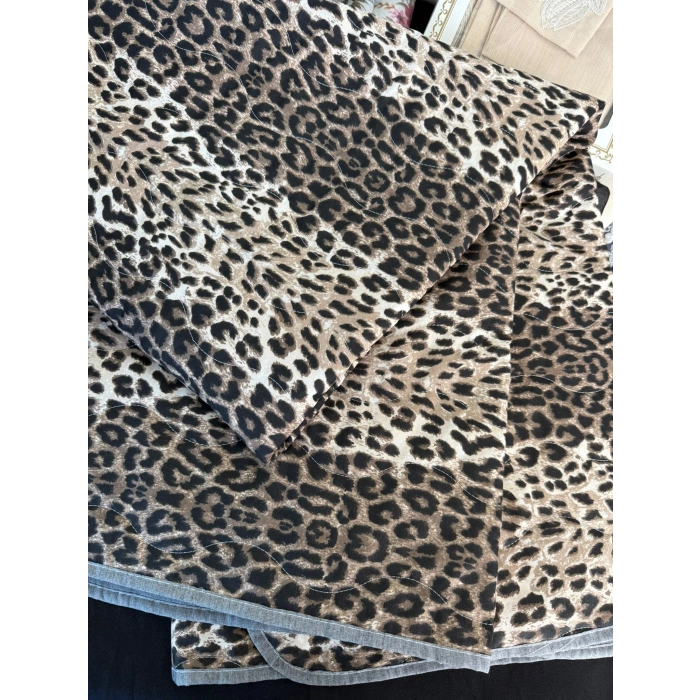 Leopar Çift Kişilik Tek Pike Yastıksız