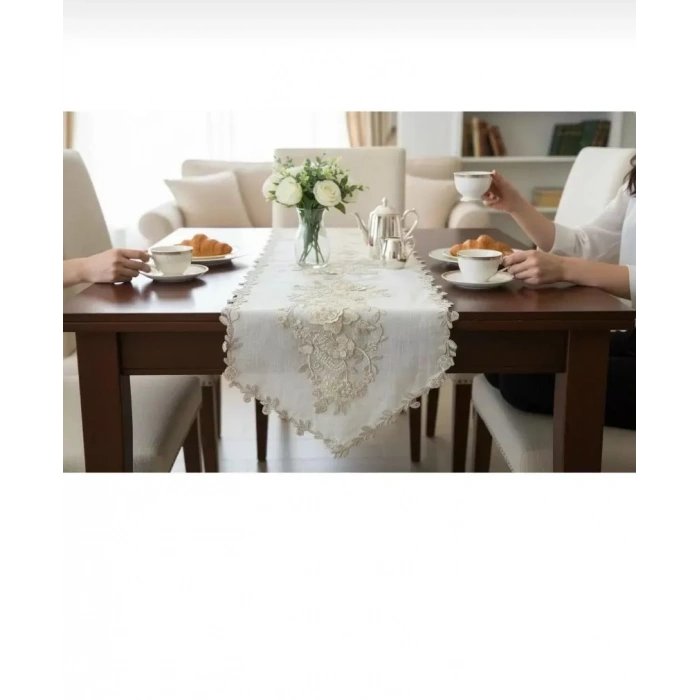 Simella Altın Simli 50x140 cm İşlemeli Masa Runneri Şık Masa Dekoru