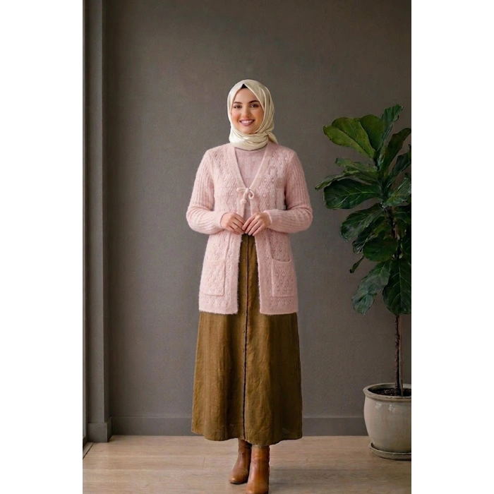 Yumoş Ponpon Bağlamalı Yelek - Pudra