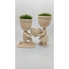 3D Baskı Aşk Saksısı - Kalp Tutan Çift Figürlü Dekoratif Saksı - Bej
