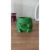3D Baskı Kitap Okuyan Saksı - Kupa Tutan Sevimli Saksı-Yeşil