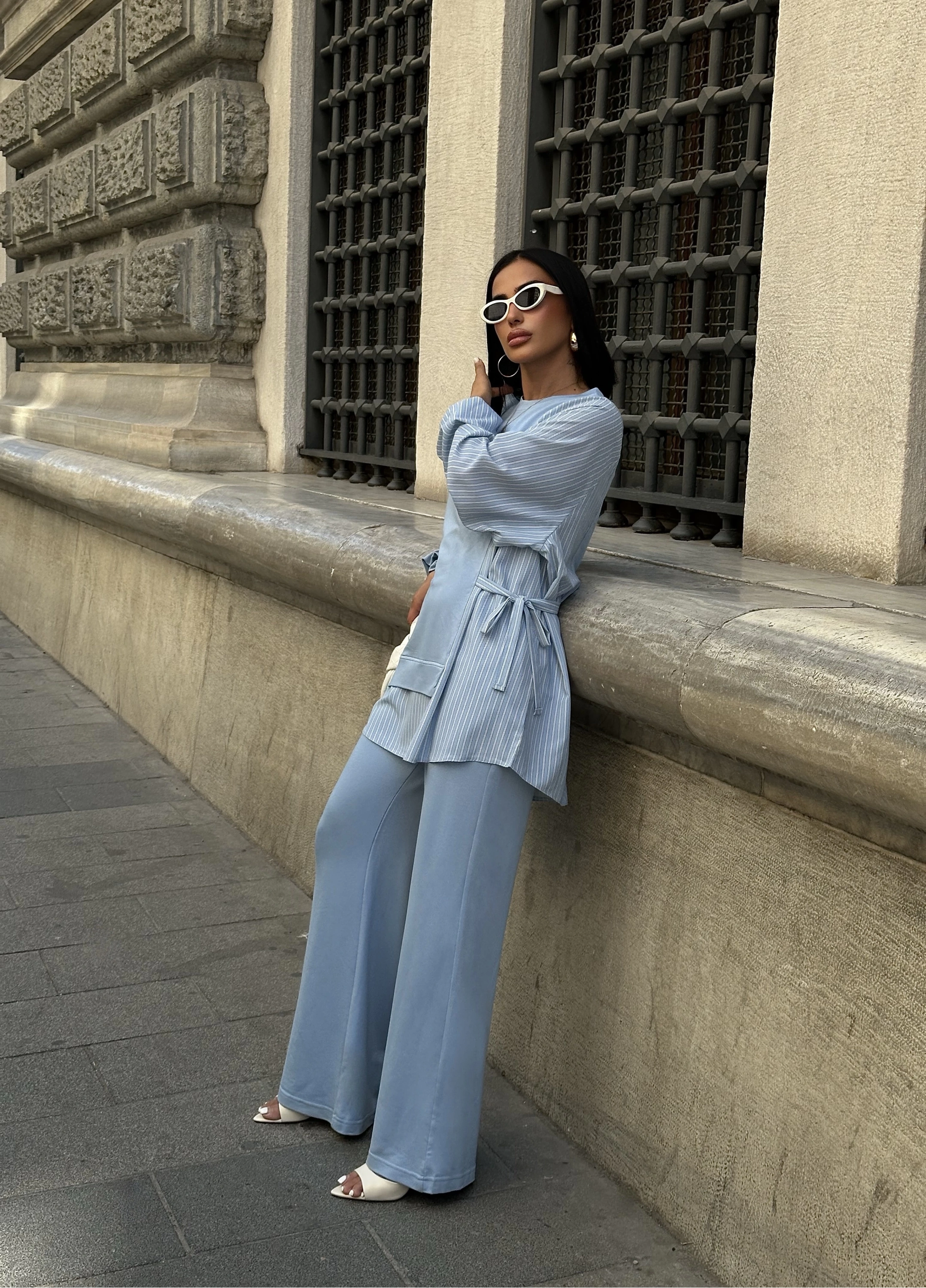 Kristal Modal Çizgili Takım