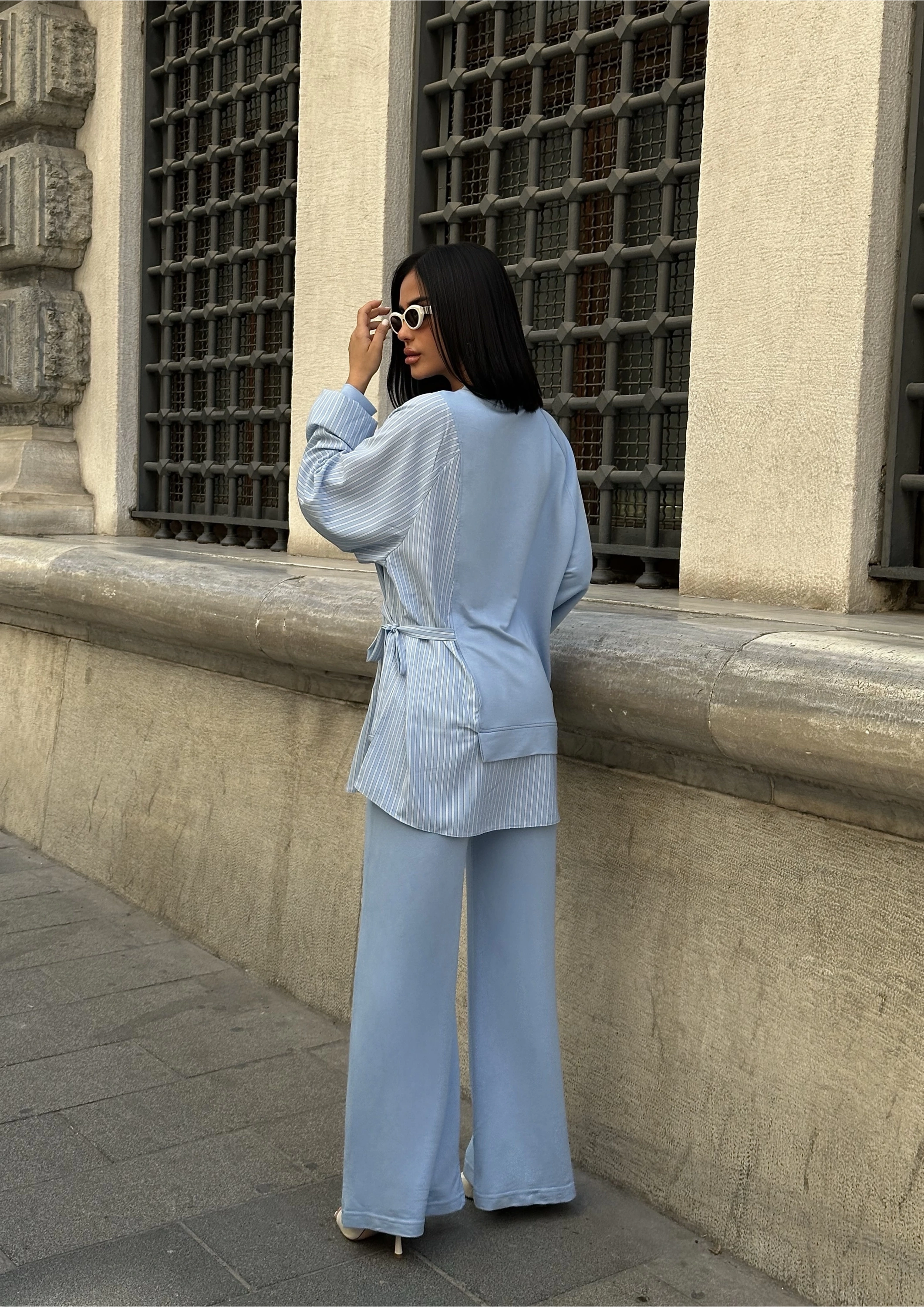 Kristal Modal Çizgili Takım