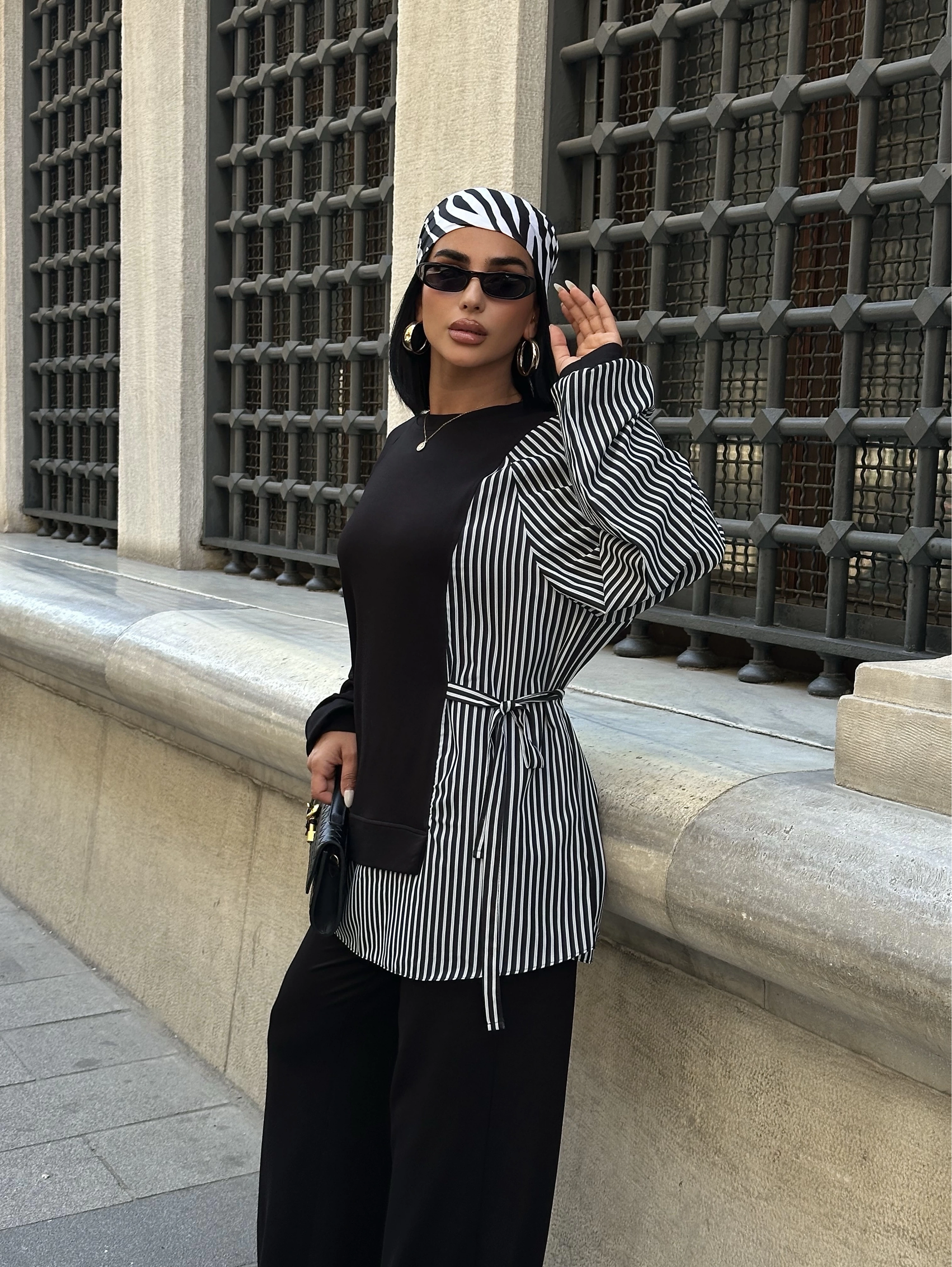 Kristal Modal Çizgili Takım