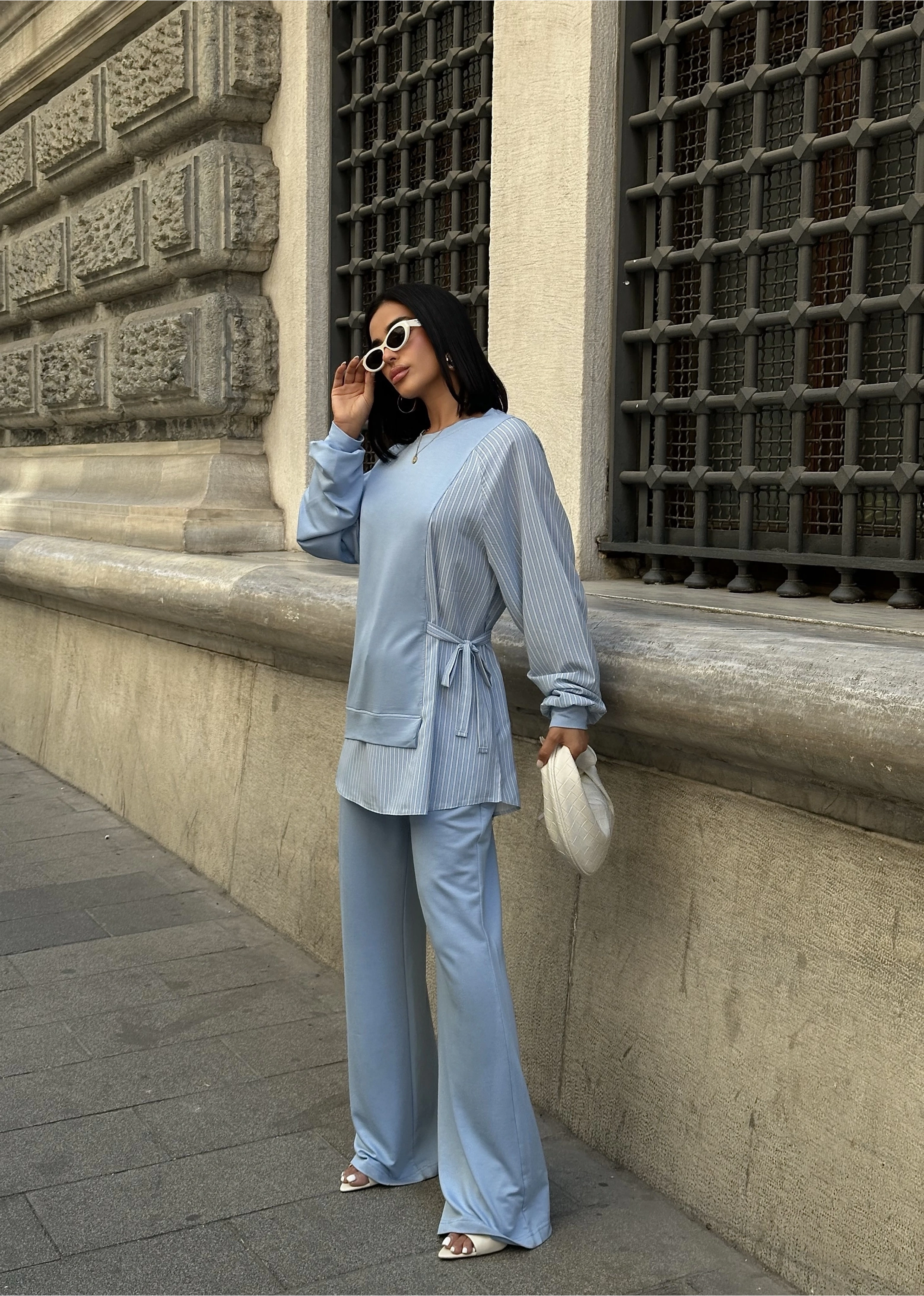 Kristal Modal Çizgili Takım