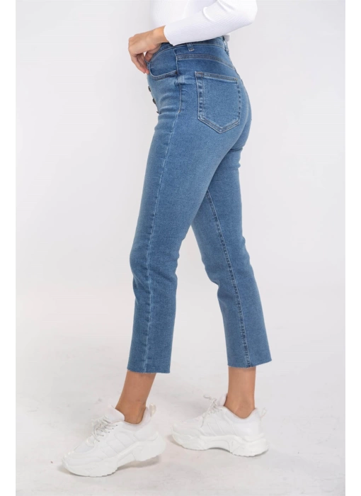 Düğme Detaylı Kesik Paça Slim Fit Jean-MAVİ