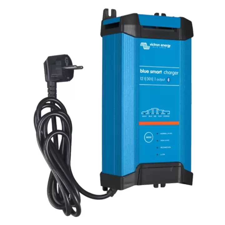 Victron Blue Smart IP22 Charger 220V 12V 30A (1) Akü Şarj Cihazı