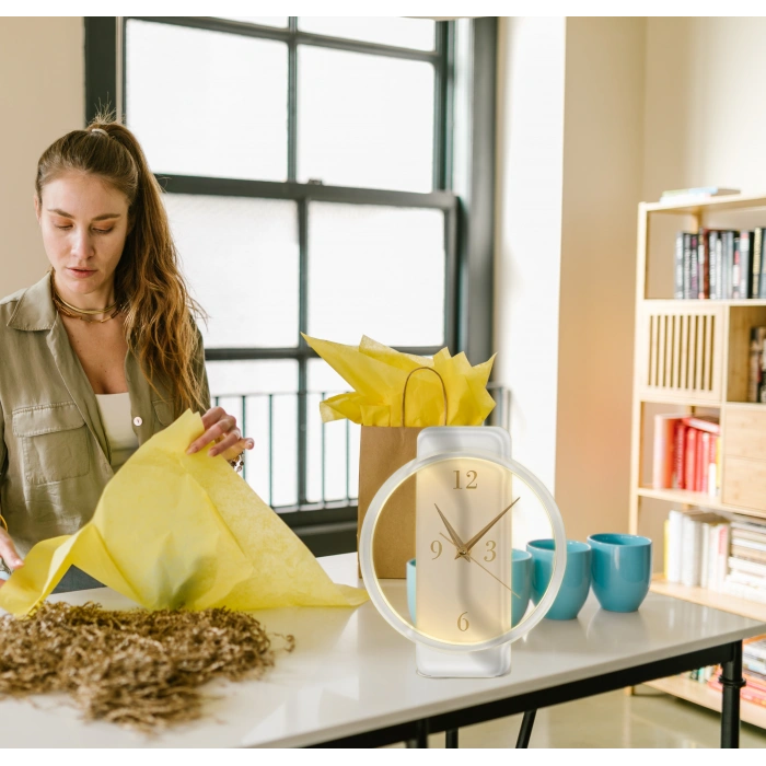 SAATLİ YUVARLAK MASA LAMBASI LD-1150-ML-YB