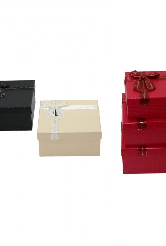 3PCS KARE MAT MİX RENKLİ - KABARTMA DESEN KARTON HEDİYE KUTUSU KURDELALI 19-17-15CM (4940)