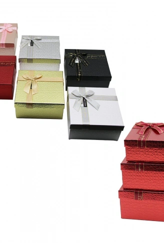 3PCS KARE PARLAK MİX RENKLİ - KABARTMA DESEN KARTON HEDİYE KUTUSU KURDELALI 19-17-15CM (4940)