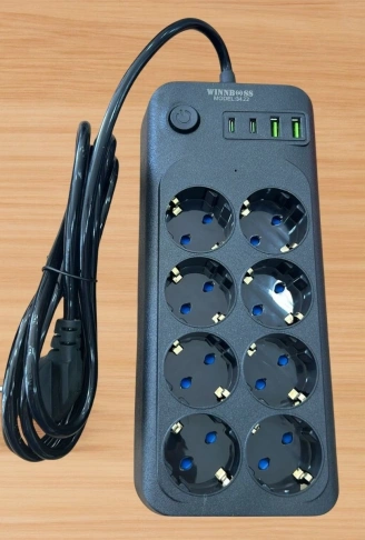 Akım Korumalı Termal Uzatma Kablosu – 8 Priz, 2 USB ve 2 Type-C Girişli, Güçlü Çoklu Priz (4940)