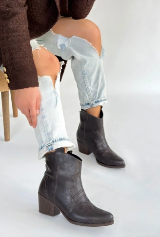 Akver Acı Kahve Cilt Topuklu Bot