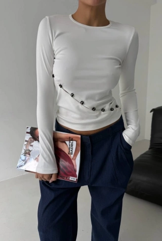 Asimetrik alt detaylı bluz beyaz