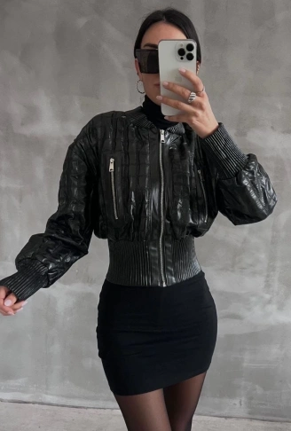 Beli büzgülü crop deri ceket siyah