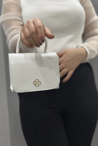 Beyaz cilt krash çanta