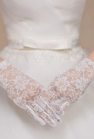 Beyaz Renk Kısa Dantelli Eldiven (4940)