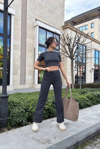 Bol paça pantolonlu alt üst takım