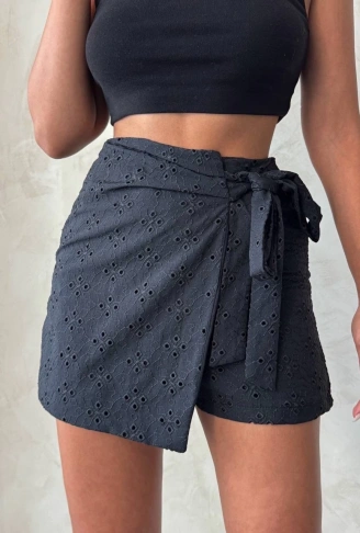 Brodeli şort etek s255075