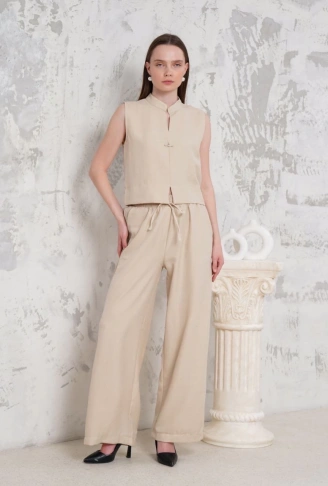 Broşlu yelek pantolon takım bej s255821