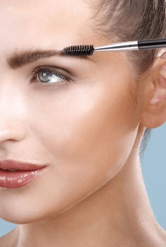 Çift Başlıklı Eyeliner Ve Kaş Fırçası – Kolay Uygulama Ve Mükemmel Sonuçlar (  )