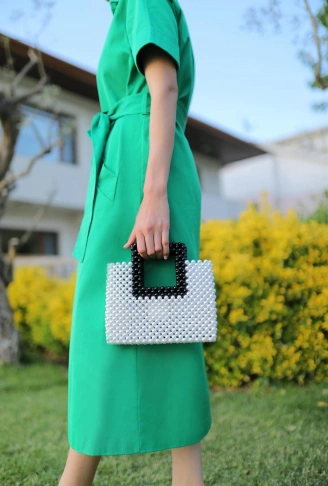 Çift renkli inci el yapımı çanta beyaz