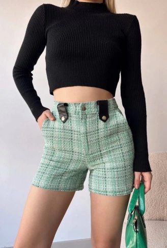 Çıtçıtlı siyah köprü tüvit şort yeşil