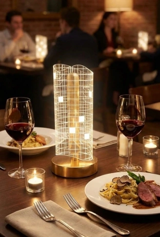 Dalgalı Silindirik Kristal Kareli Model LED Masa Lambası – Gold Tabanlı, Dokunmatik, 3 Renk Işık Modlu, Şarjlı Modern Dekoratif Gece Lambası (4940)