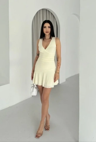 Derin V Yaka Sırt Dekolteli Mini Elbise Drapeli Şık Kolsuz - Açık Sarı