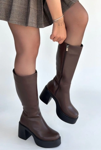 Disan Kahverengi Cilt Topuklu Çizme