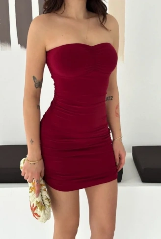 Drapeli Straplez Mini Elbise Esnek Kumaş Vücuda Oturan Gece Elbisesi - Bordo