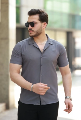 Erkek Apaj Yaka Kısa Kollu Gömlek