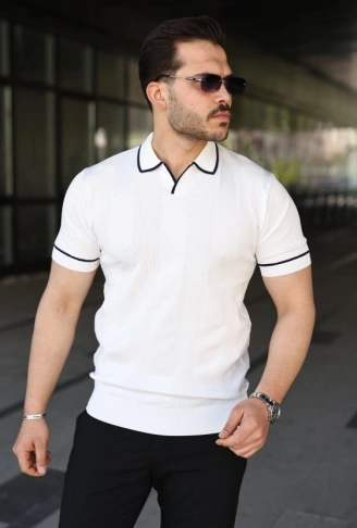 Erkek Dokulu Desen Yakalı Kısa Kollu Tişört