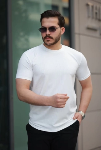 Erkek Kısa Kollu çizgi Kabartma Detaylı T-shirt