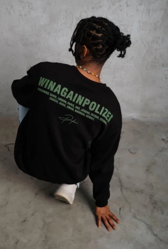 Erkek Oversize Sweatshirt – Siyah Renk  Ön Ve Sırt Baskılı, Üç İplik İçi Pamuklu Kumaş, Rahat Kalıp, Ribanalı Kışlık Sweat  Winagain Polizei Serisi - Siyah