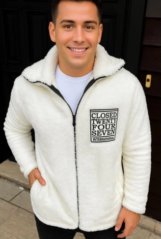 Erkek Polar Fermuarlı Sweatshirt – Kapüşonsuz, Cepli, Yumuşak Dokulu, Oversize Rahat Kalıp, Kışlık Sıcak Tutan Fermuarlı Üst - Beyaz