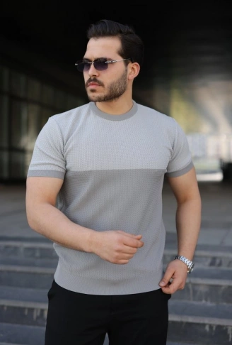 Erkek Renk Bloklu Bisiklet Yaka Kısa Kollu Triko Tişört