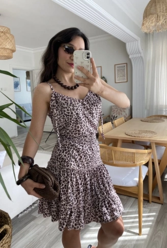 Kadın Askılı V Yaka Beli Pileli Leopar Desen Eteği Fırfırlı Süprem Elbise
