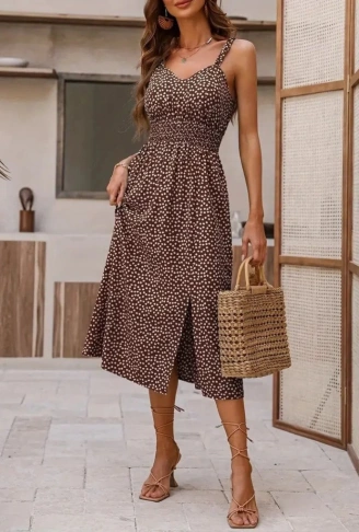 Kadın Askılı V Yakalı Beli Lastikli Yırtmaçlı Süprem Midi Elbise