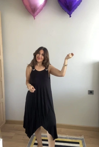 Kadın Askılı Yuvarlak Yaka Kuş Gözü Detaylı Asimetrik Viskon Elbise