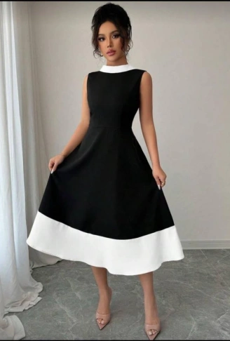 Kadın Bisiklet Yaka çift Renk çan Etek Detay Krep Kumaş Maxi Boy Elbise