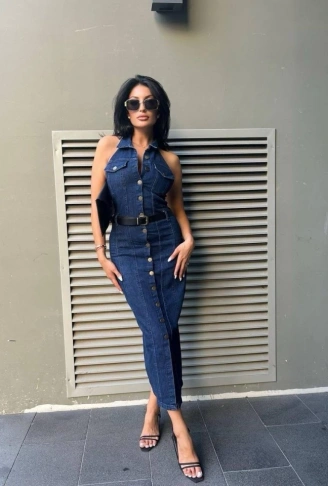 Kadın Düğme Detaylı Belden Kemerli Sırt Dekolte Kot Elbise