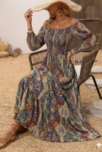 Kadın Düşük Omuzlu Beli Büzgülü Dijital Desenli Kesik Elyaf Süprem Uzun Elbise