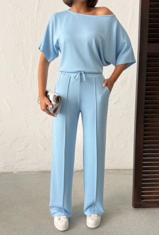 Kadın İsa Kollu Kayık Yaka Bluz Ve Pantolon Misal Kumaş Ikili Takım