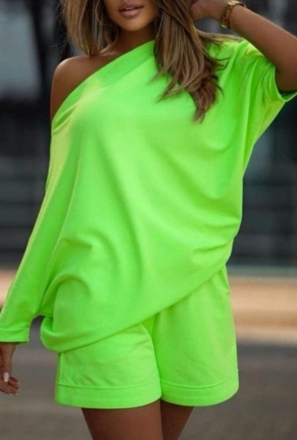 Kadın Kayık Yaka Salaş Iki Iplik Bluz Ve şort Ikili Takım