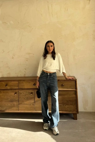 Kadın Kayık Yaka Yarasa Kol Dökümlü Kısa Bluz