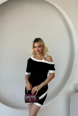 Kadın Kısa Kollu Asimetrik Kesim Yaka şerit Ve Aksesuar Detaylı Modal Elbise