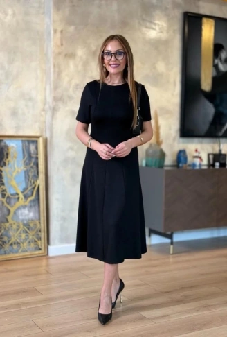 Kadın Kısa Kollu Bisiklet Yaka Midi Viskon Iki Iplik Elbise