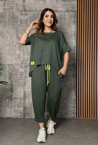Kadın Kısa Kollu Bisiklet Yaka Viskon Iki Iplik Bluz Ve Pantolon Ikili Takım